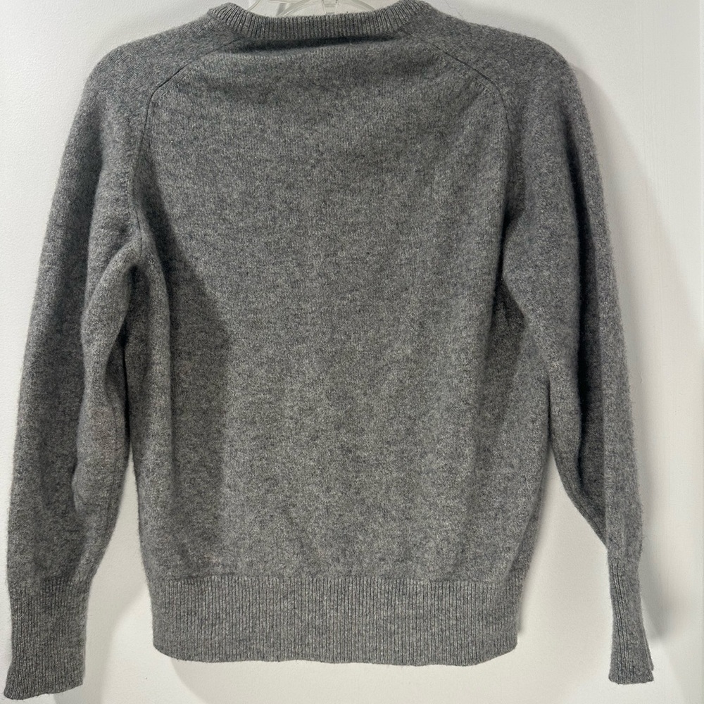 Macy's Classic Gray V-Neck Men's Sweater Made In Scotland View 2